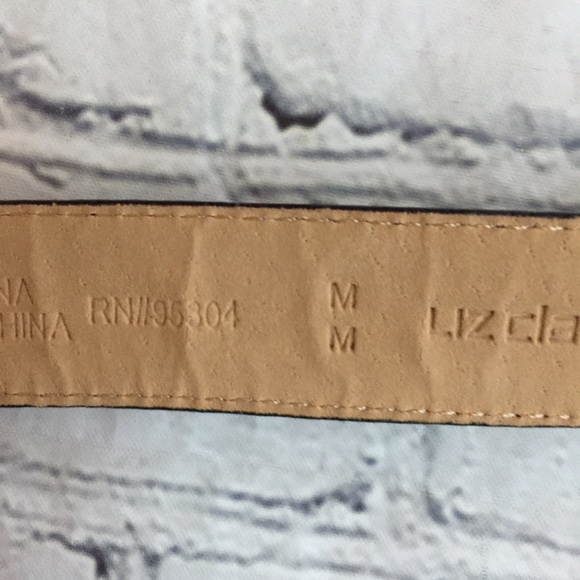 VINTAGE LIZ CLAIBORNE FAUX CROC BLACK BELT SIZE M - Picture 7 of 9